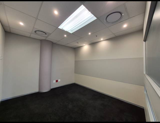 248M² OFFICE TO LET IN SANDTON CENTRAL